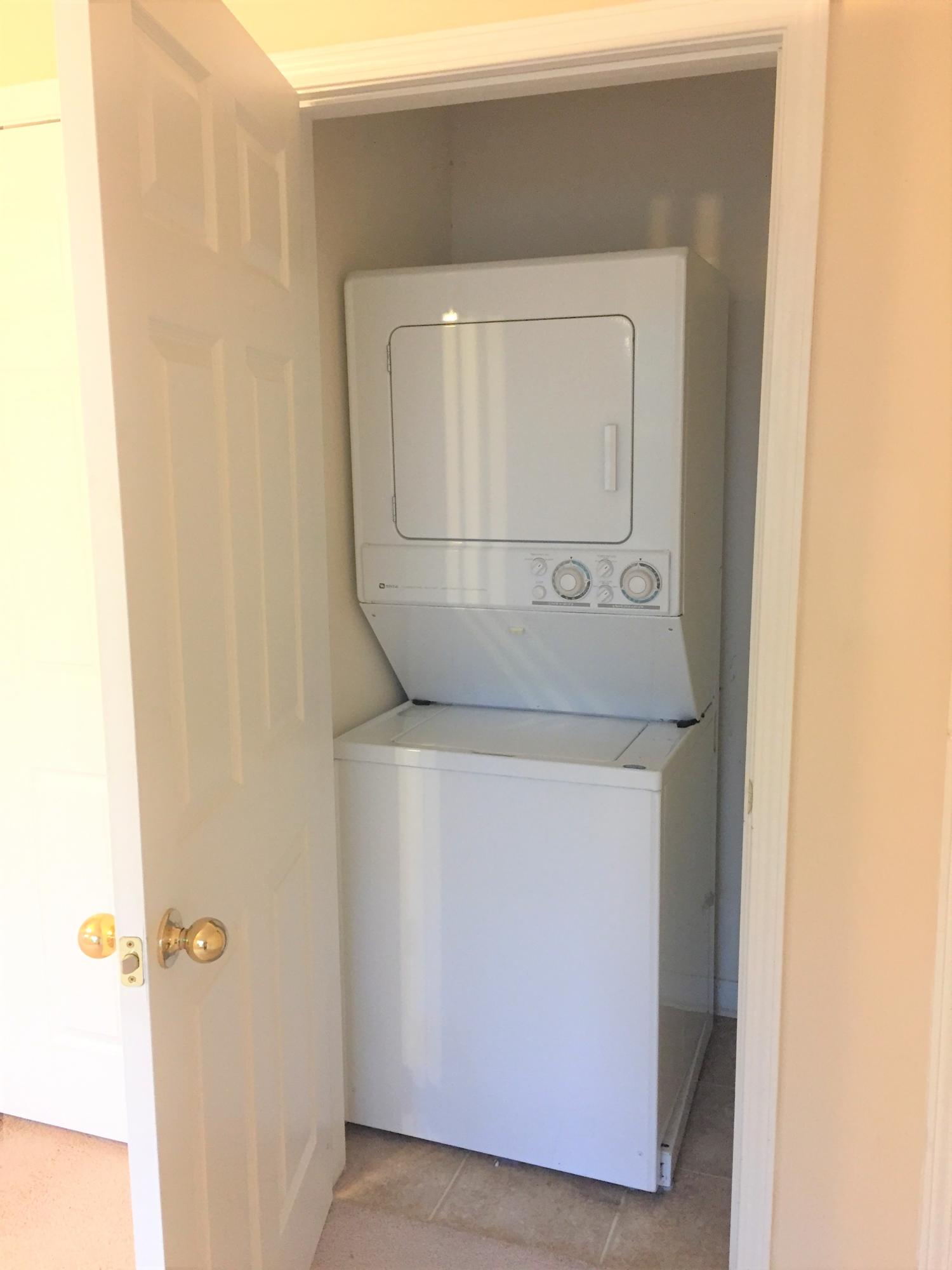 ROLLING PINES - Residential Lease