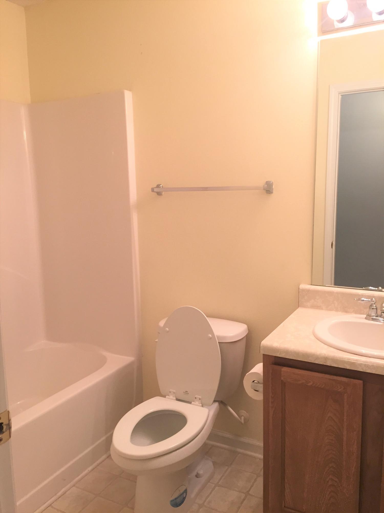 ROLLING PINES - Residential Lease