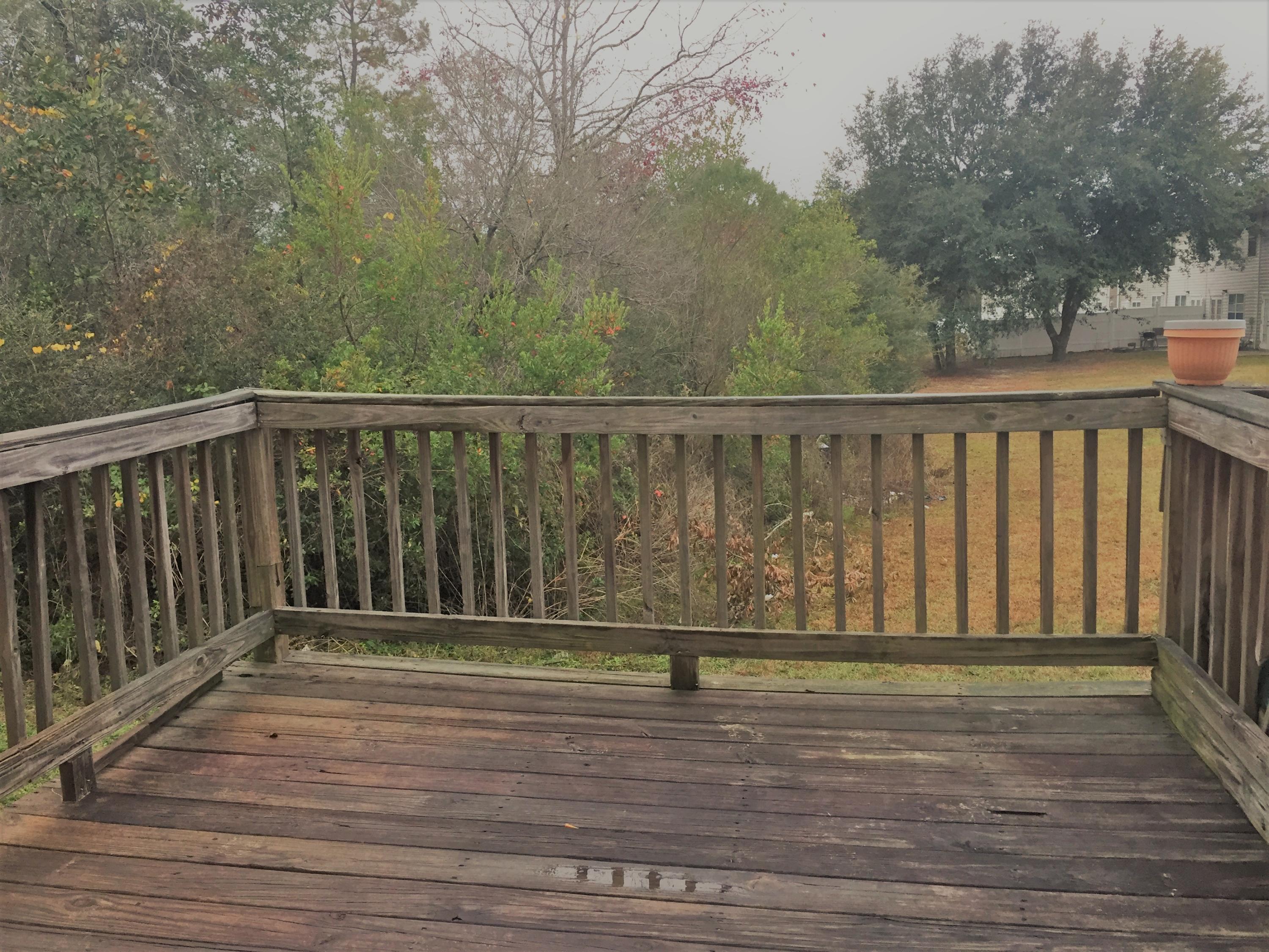 ROLLING PINES - Residential Lease