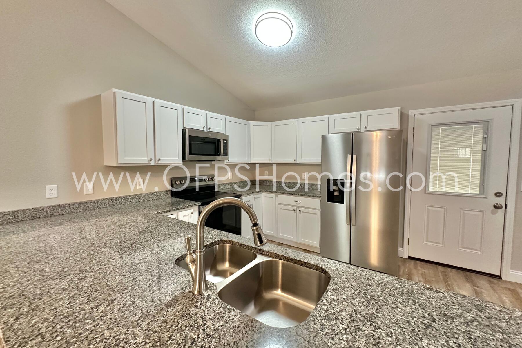 ROUNDUP VALLEY - Residential Lease