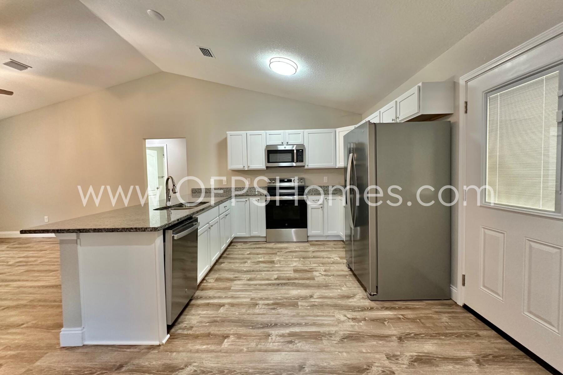 ROUNDUP VALLEY - Residential Lease