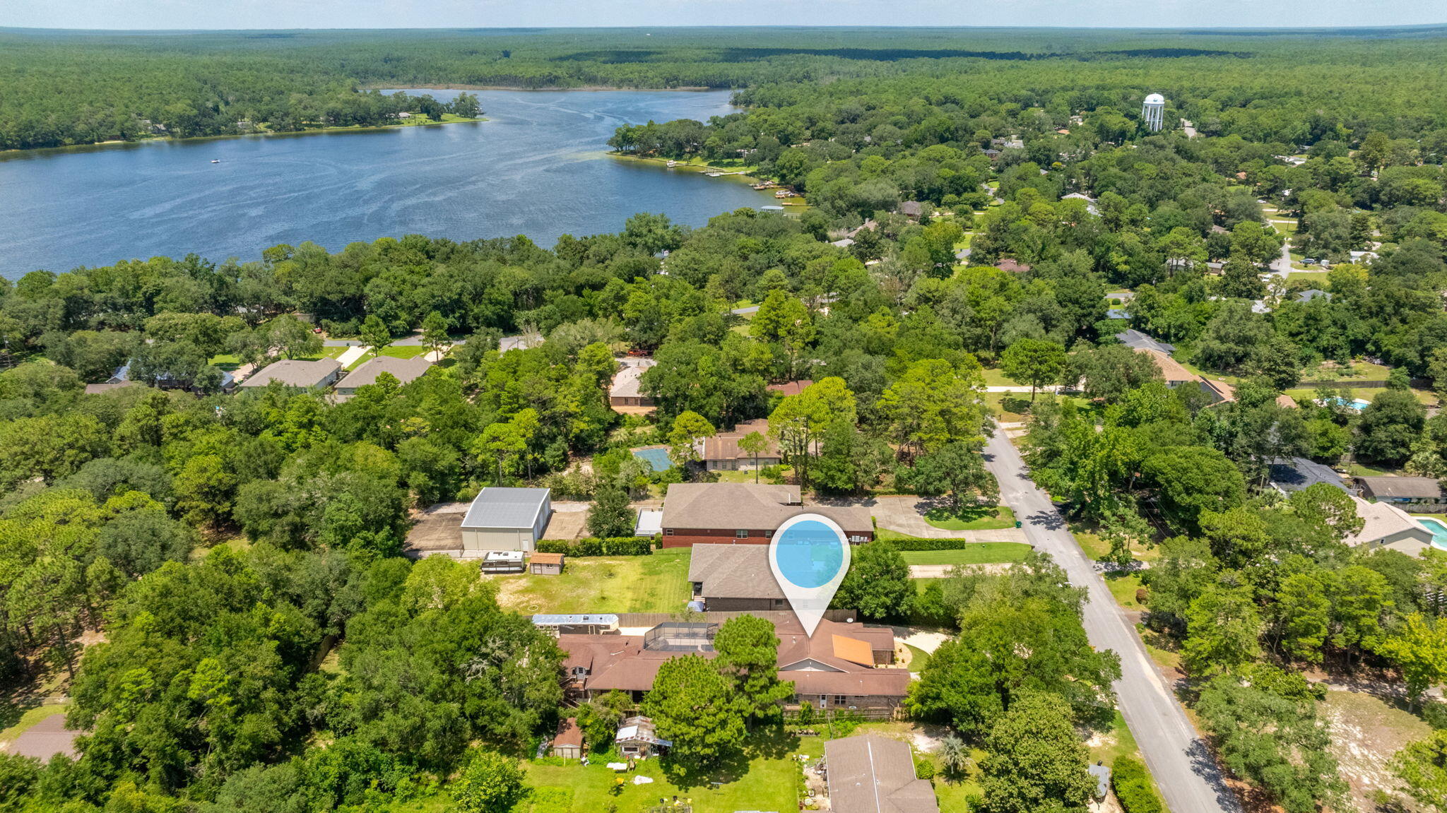 WOODLAND SHORES - Residential
