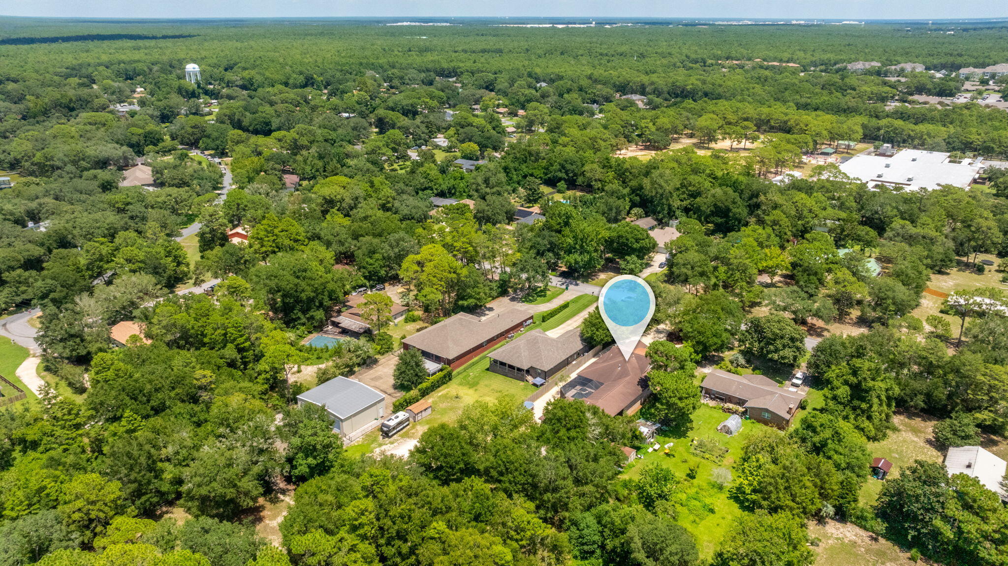 WOODLAND SHORES - Residential