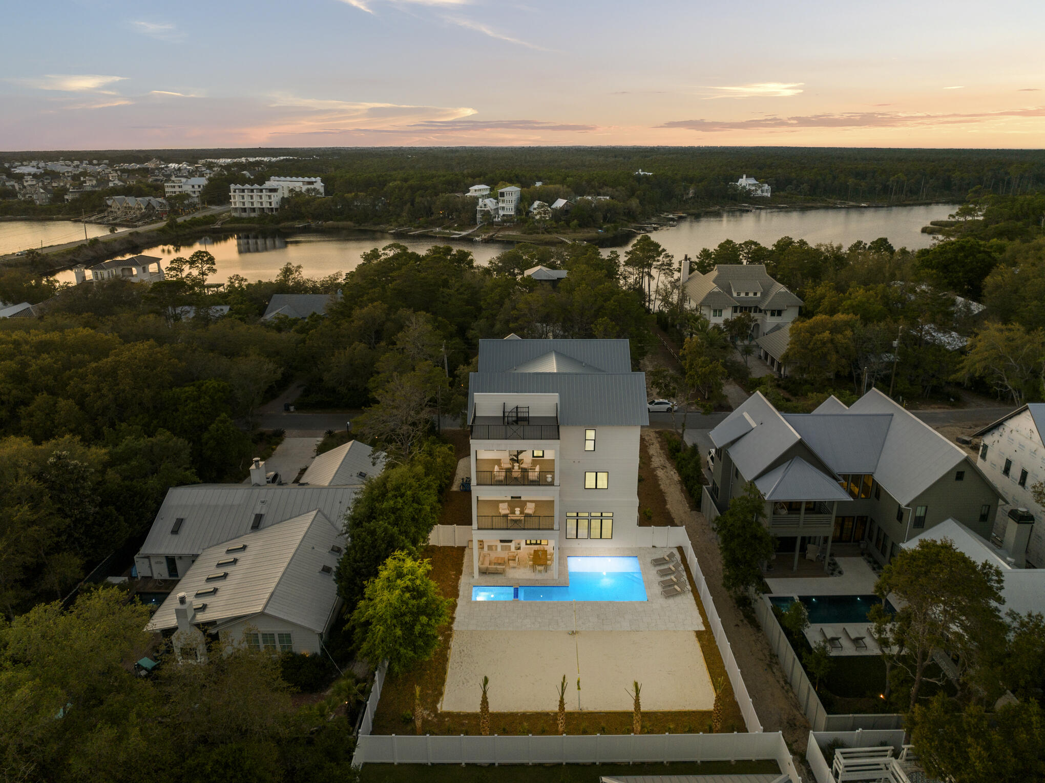 CAMP CREEK LAKE - Residential