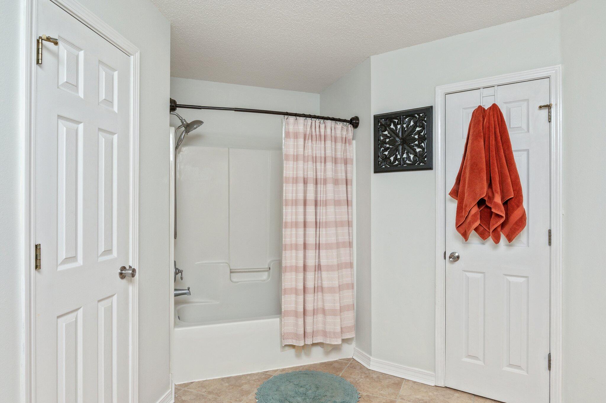 RIVERCHASE S/D PH 3 - Residential