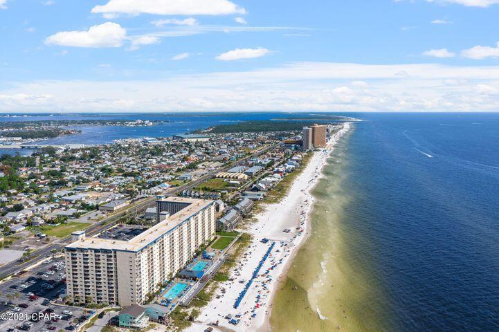 REGENCY TOWERS CONDO - Residential