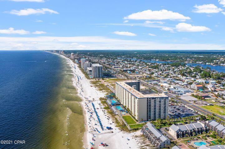 REGENCY TOWERS CONDO - Residential