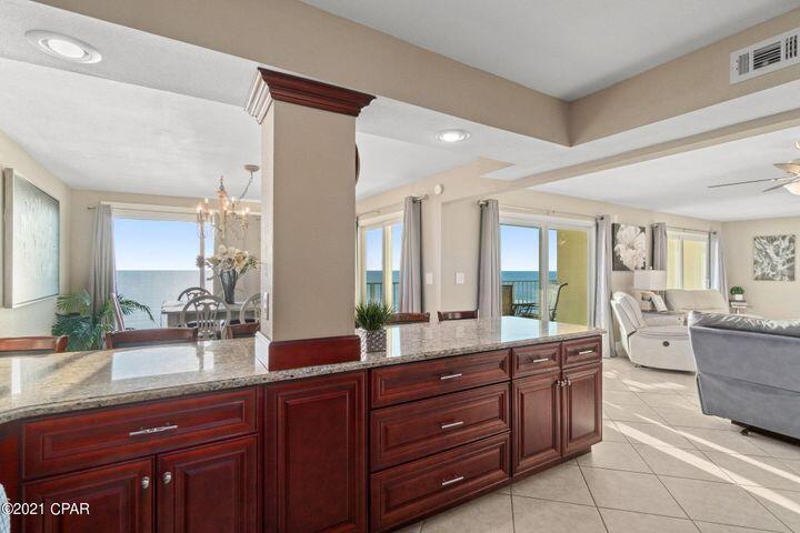 REGENCY TOWERS CONDO - Residential