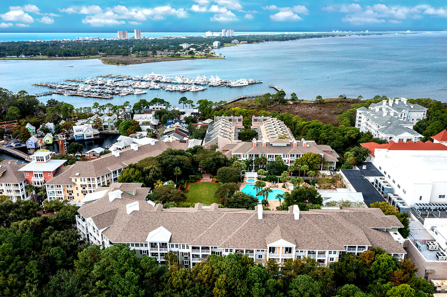 PILOT HOUSE - Residential