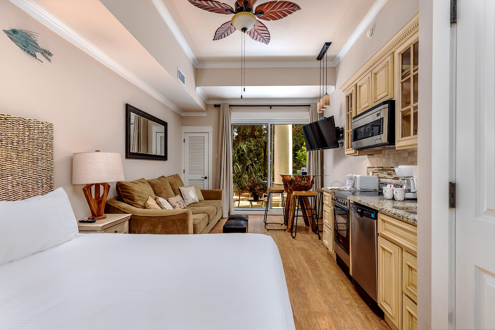 PILOT HOUSE - Residential