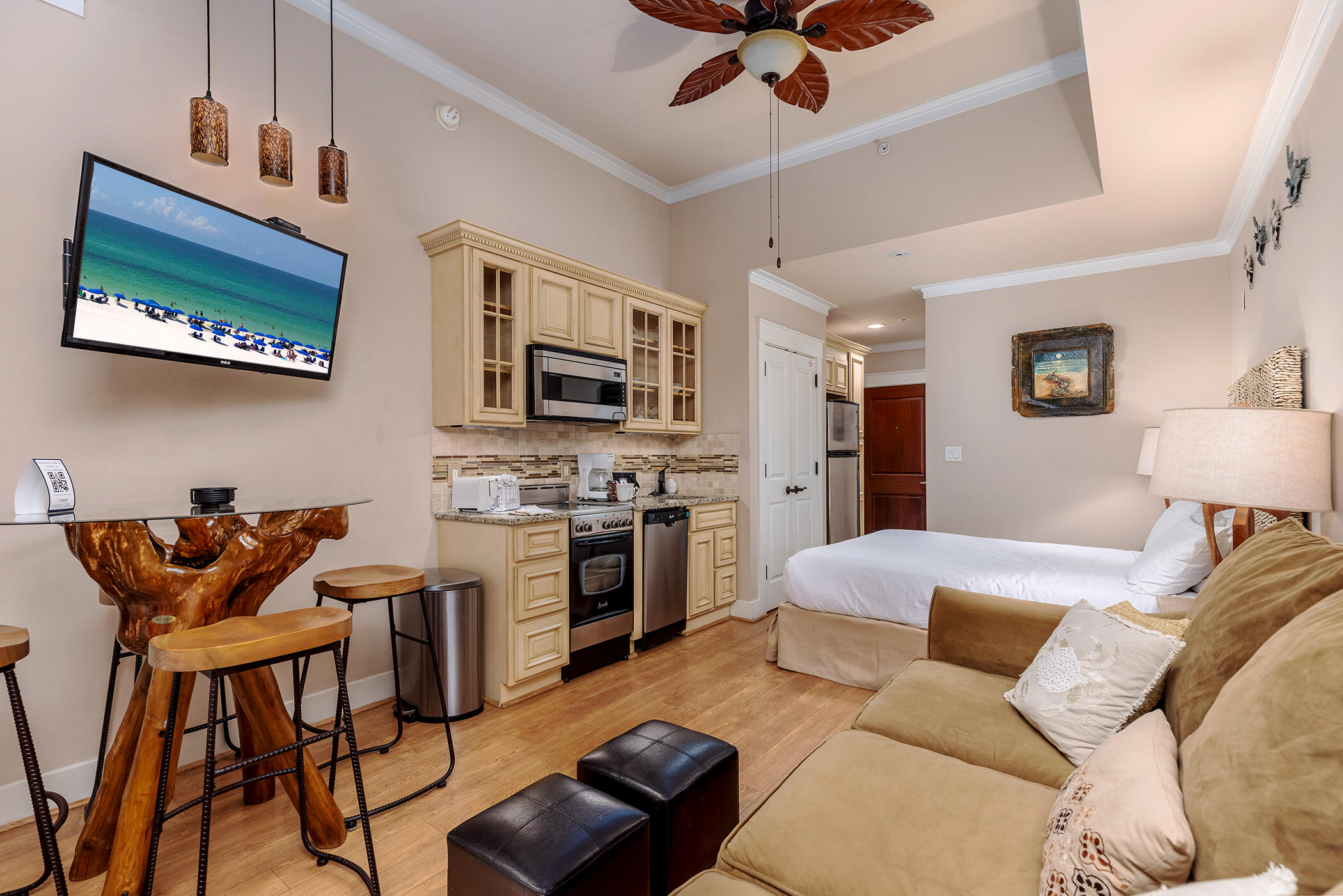 PILOT HOUSE - Residential