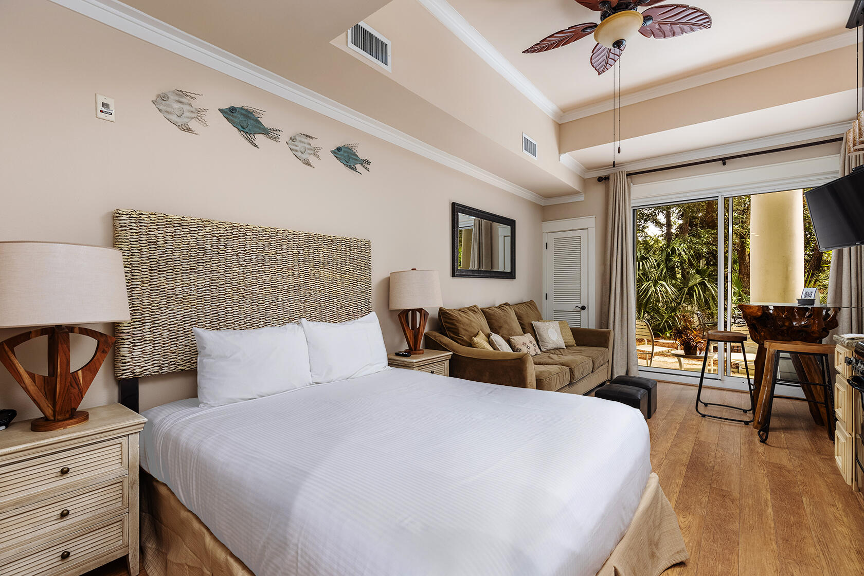 PILOT HOUSE - Residential