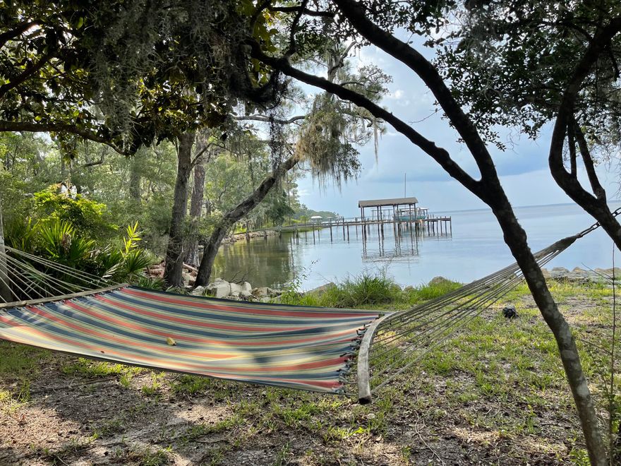 Perfect Lot to build your new home on! Bring your floor plans and let get started so you can begin Spending  the weekends out relaxing by the  Choctawatchee Bay and taking in the beautiful scenery. Don't miss out on this great opportunity!!!