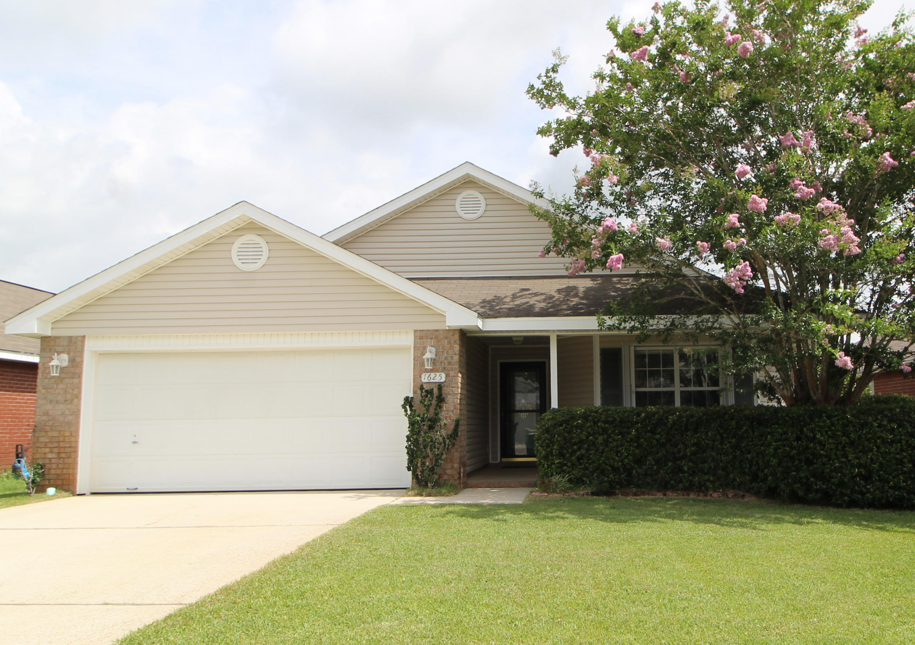 EMERALD VILLAGE S/D - Residential