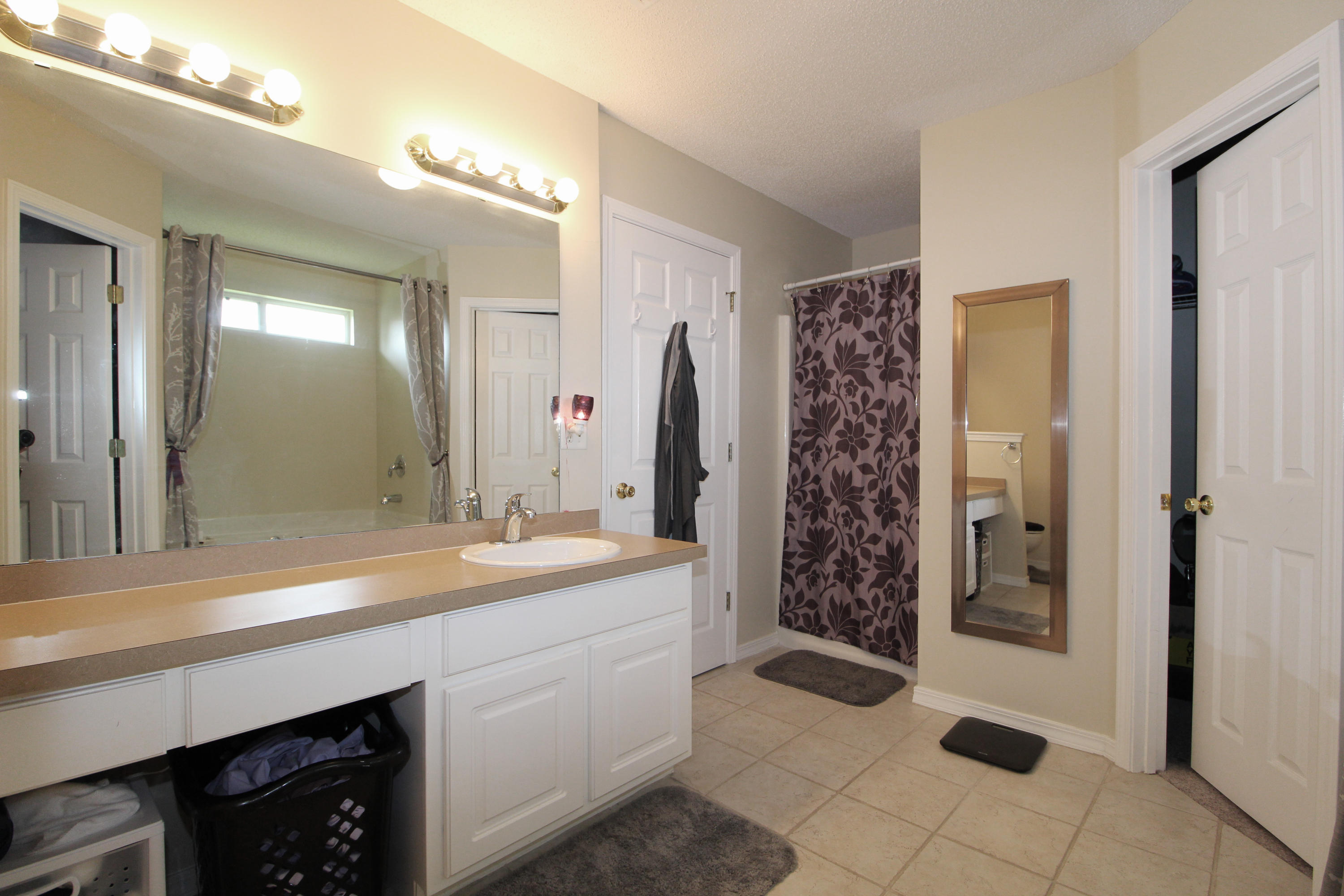 EMERALD VILLAGE S/D - Residential