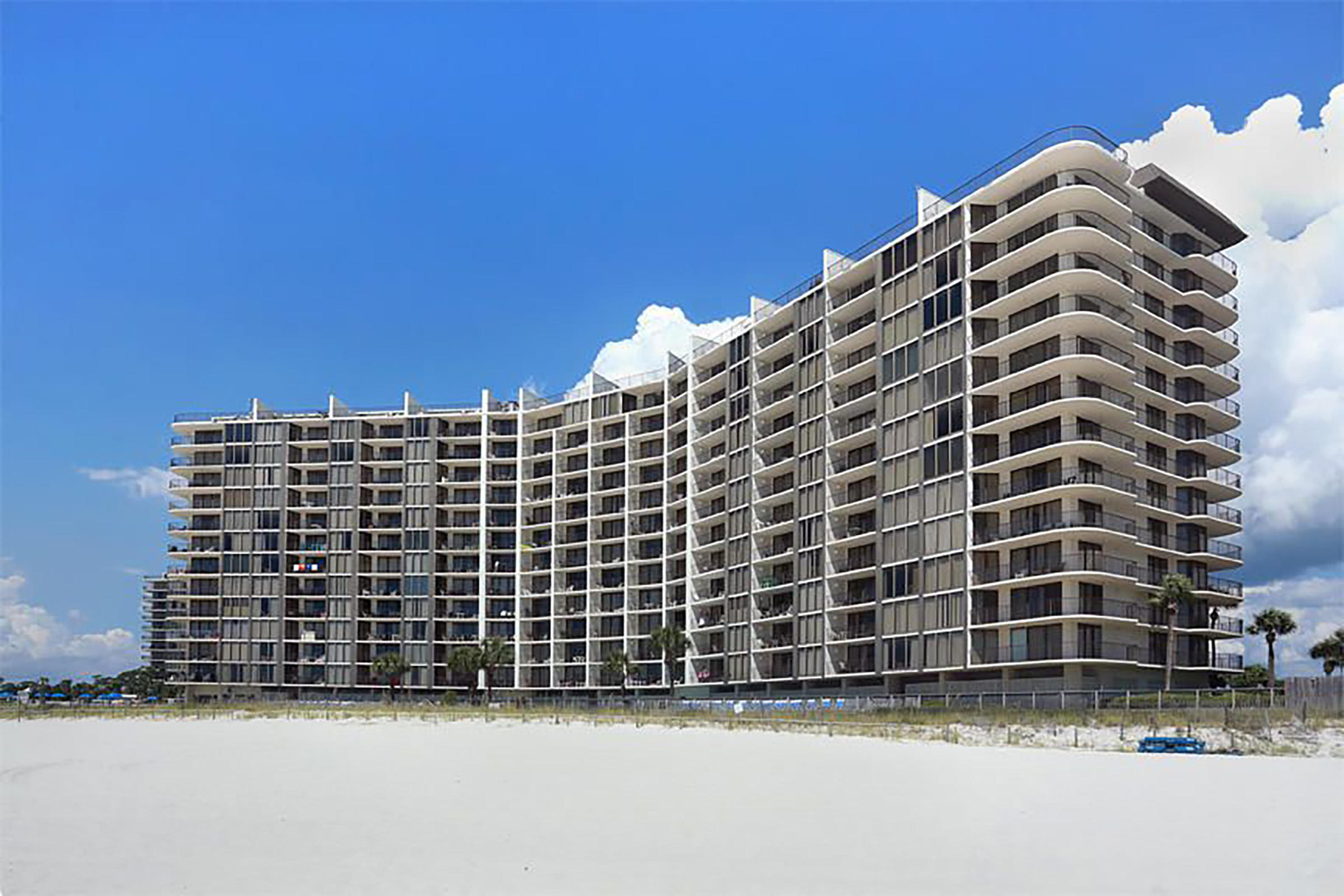 EDGEWATER TOWER III - Residential