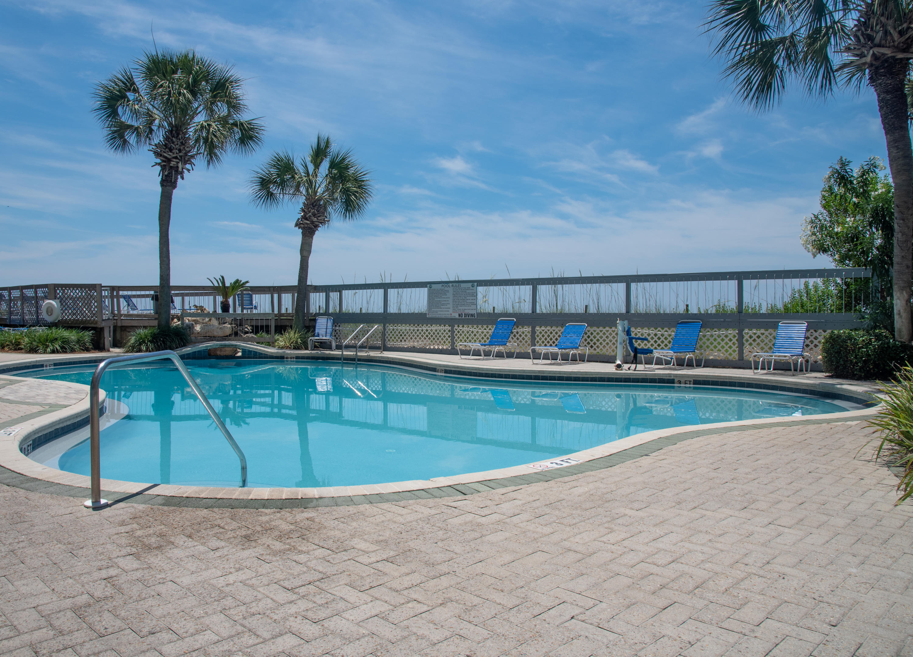 EDGEWATER TOWER III - Residential