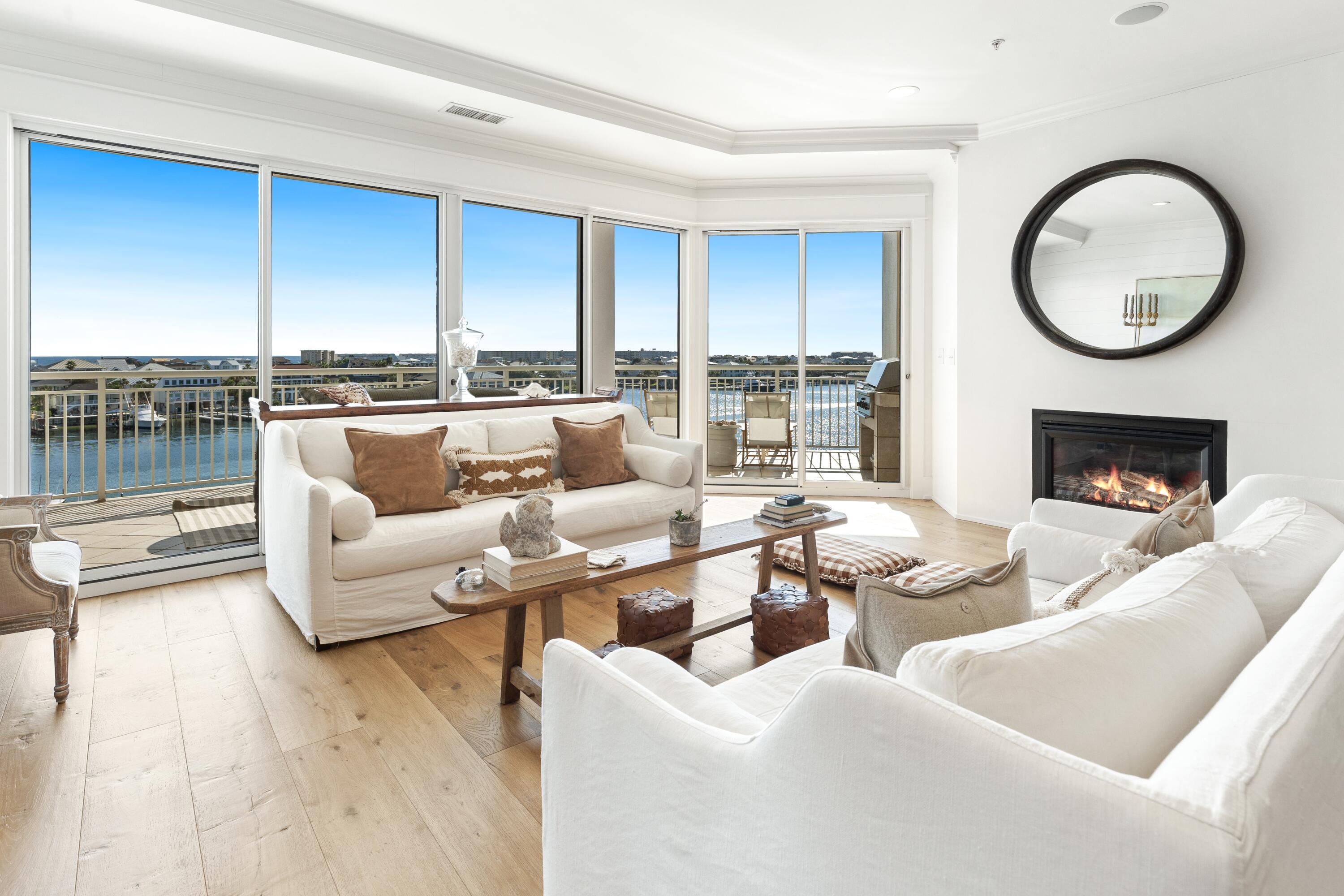 GRAND HARBOR - Residential