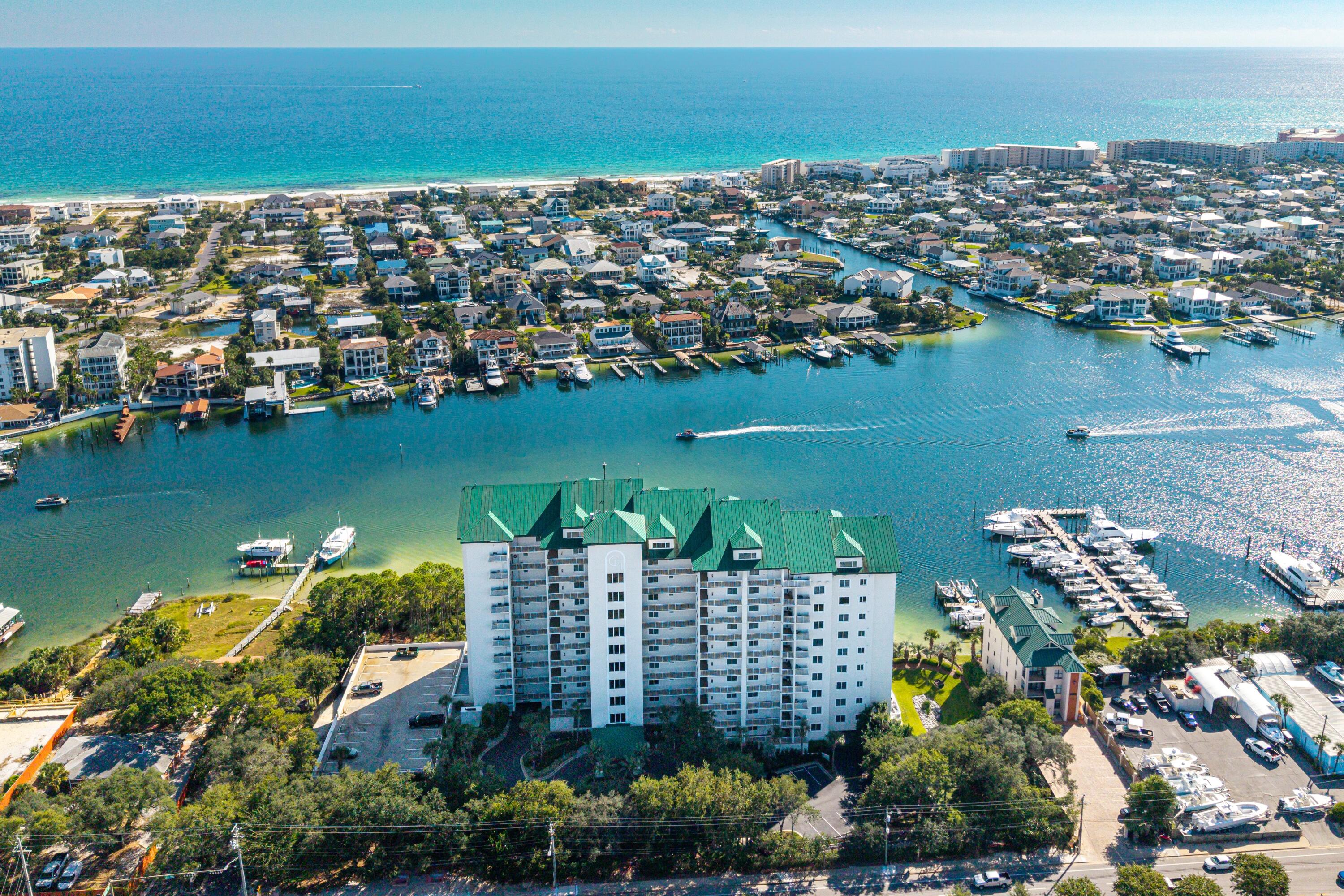 GRAND HARBOR - Residential