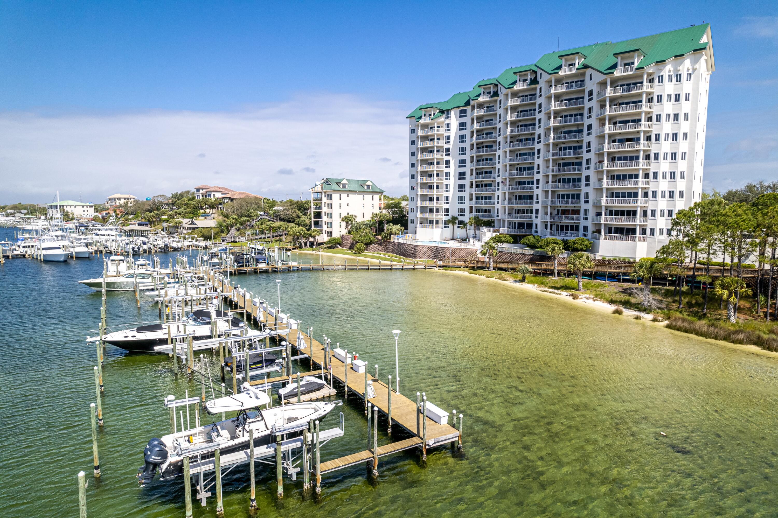 GRAND HARBOR - Residential