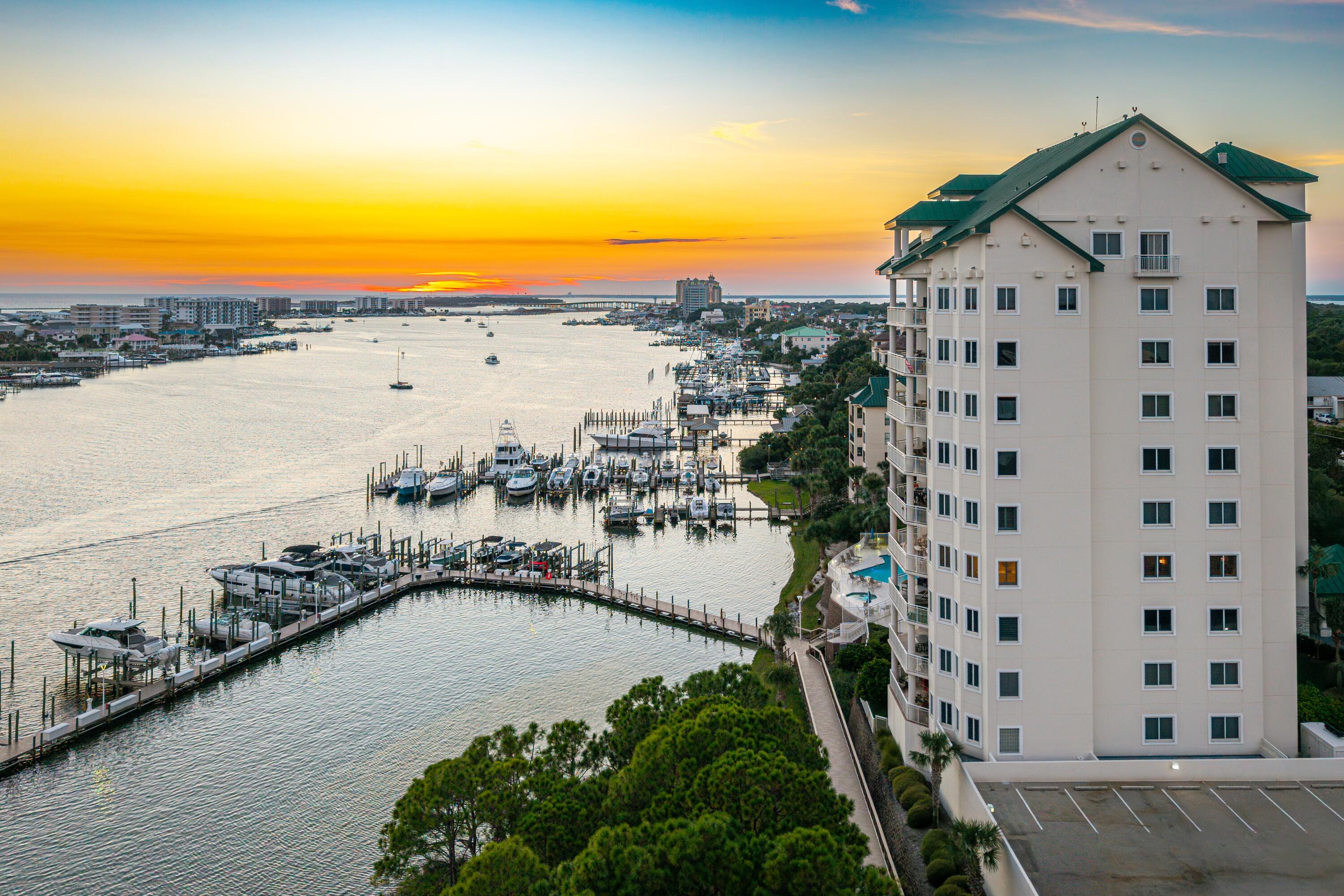 GRAND HARBOR - Residential