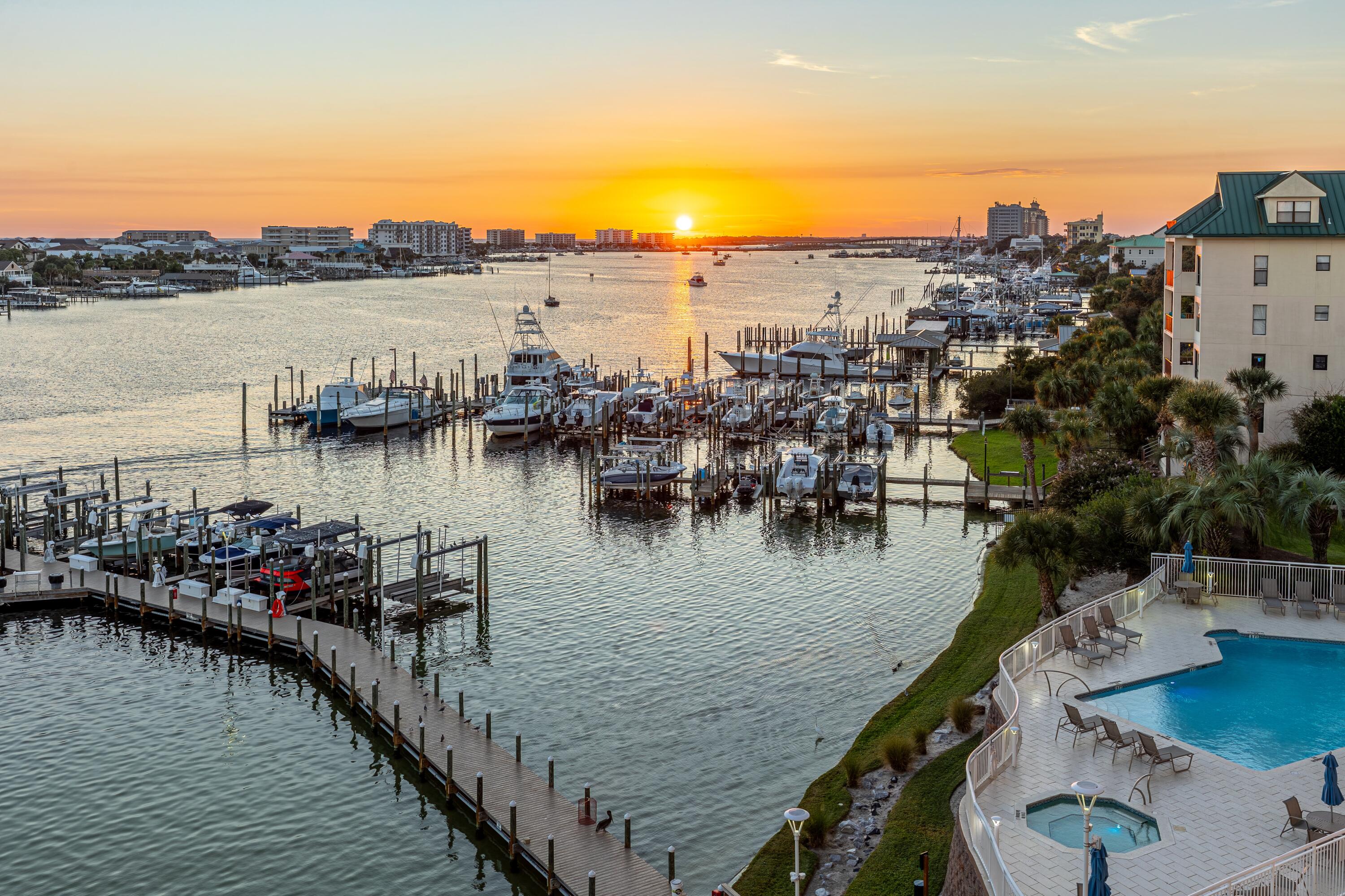 GRAND HARBOR - Residential