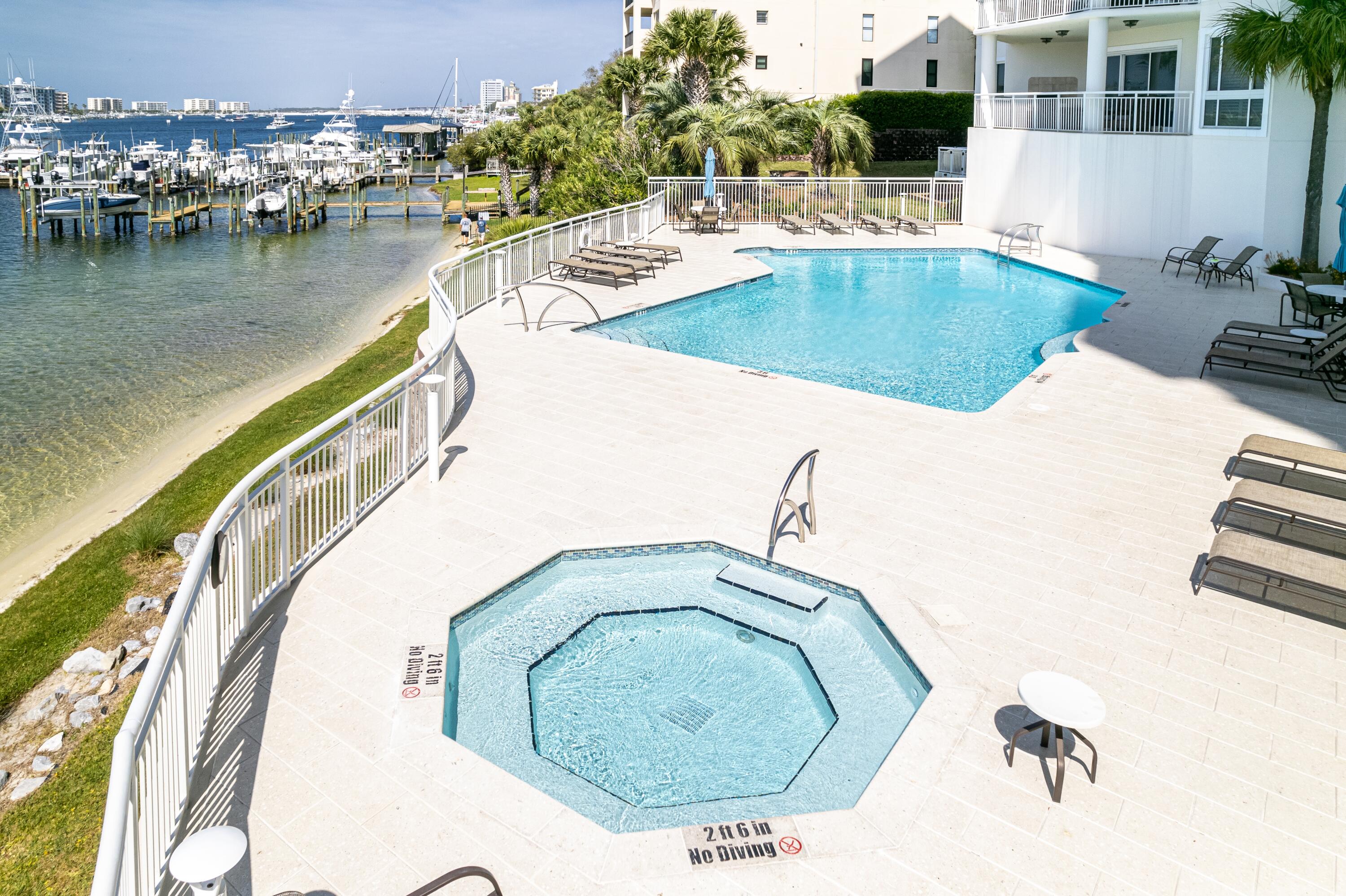 GRAND HARBOR - Residential