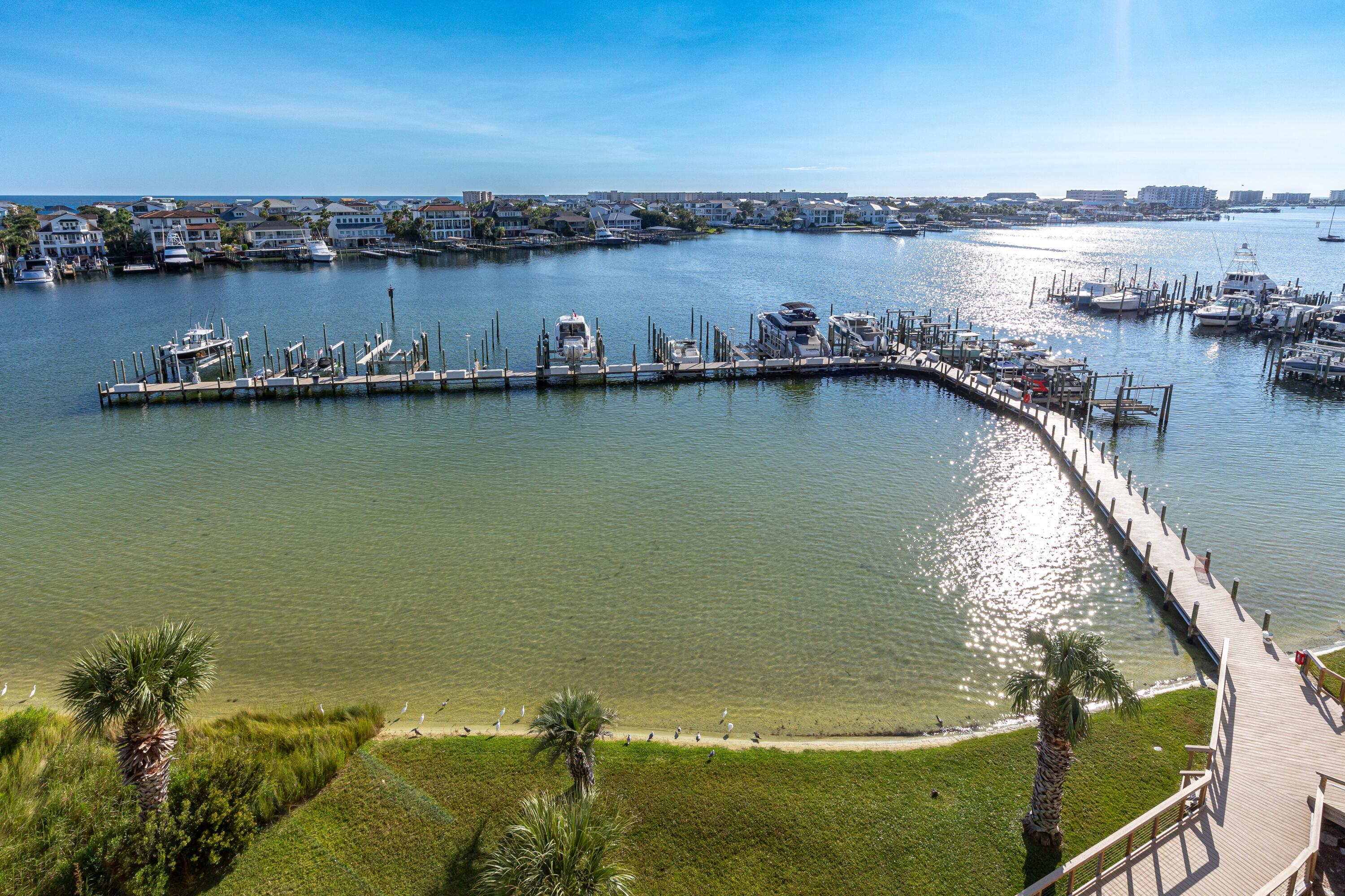 GRAND HARBOR - Residential