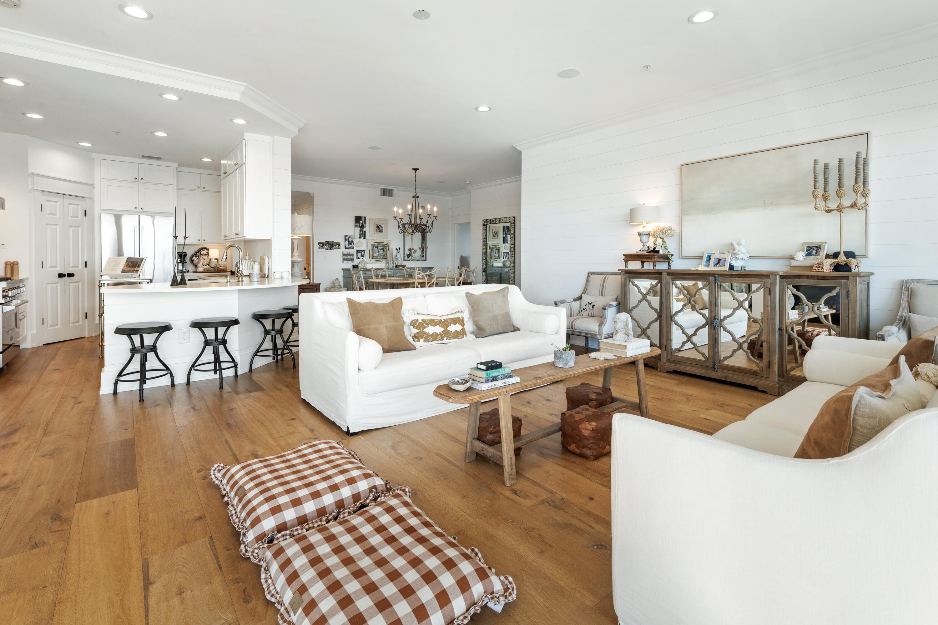 GRAND HARBOR - Residential