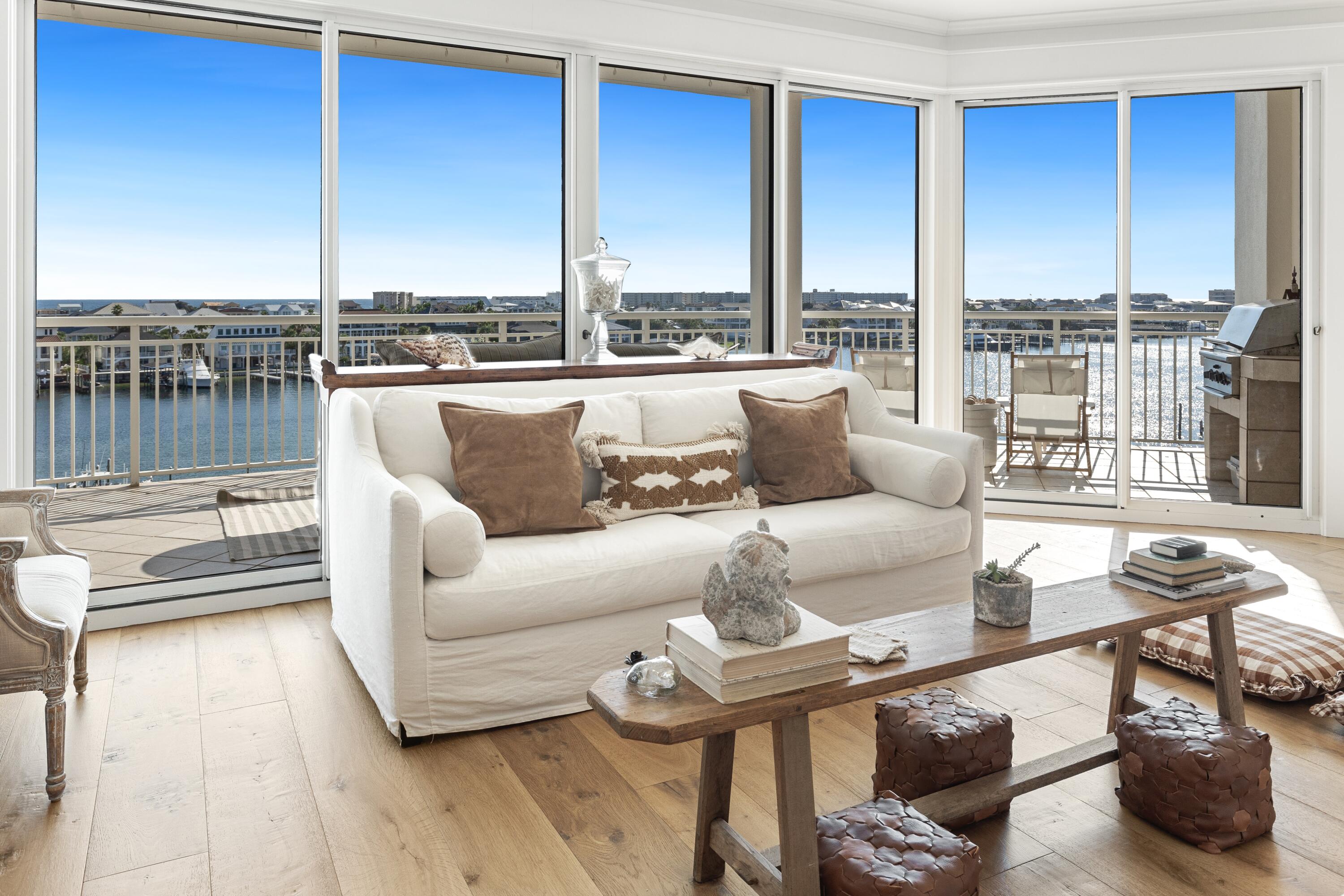 GRAND HARBOR - Residential