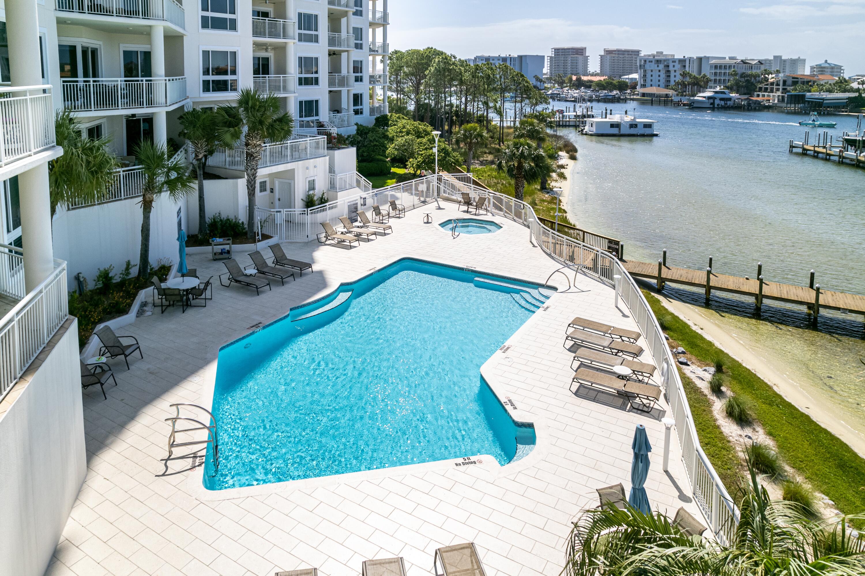 GRAND HARBOR - Residential