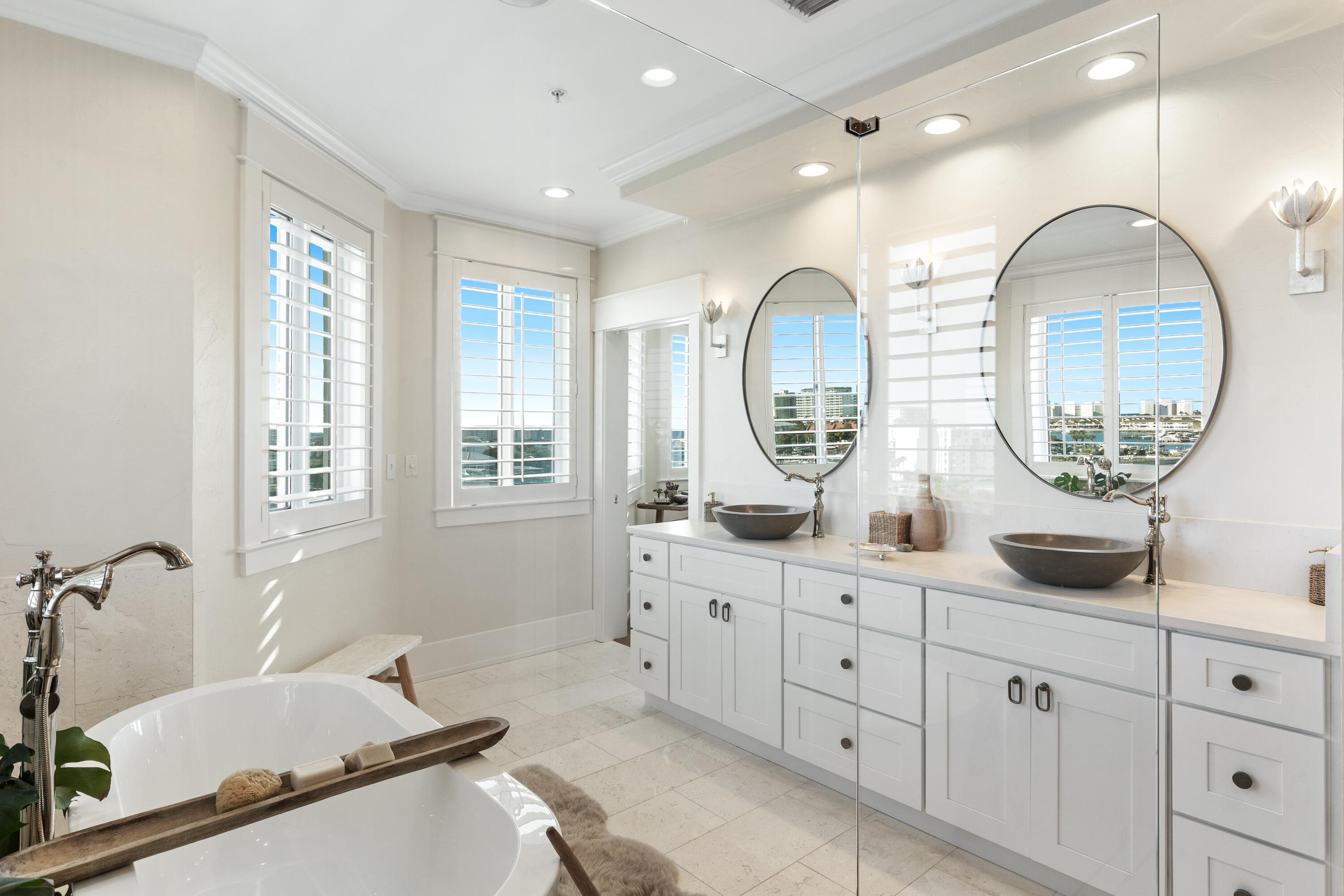 GRAND HARBOR - Residential