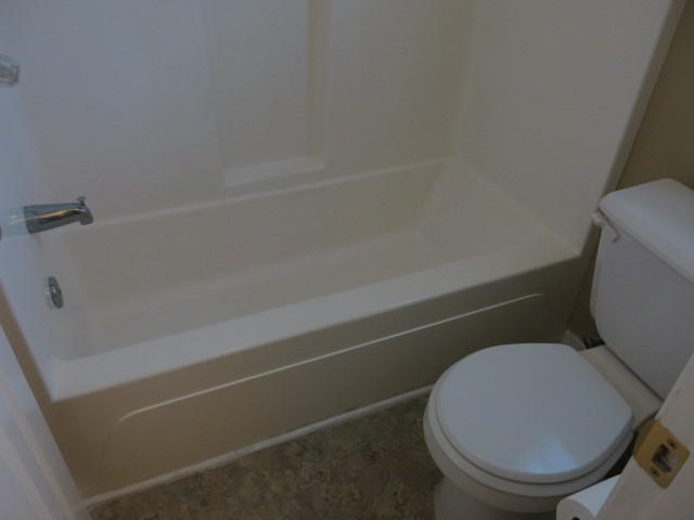 SOUTHERN OAKS PLANTATION - Residential Lease