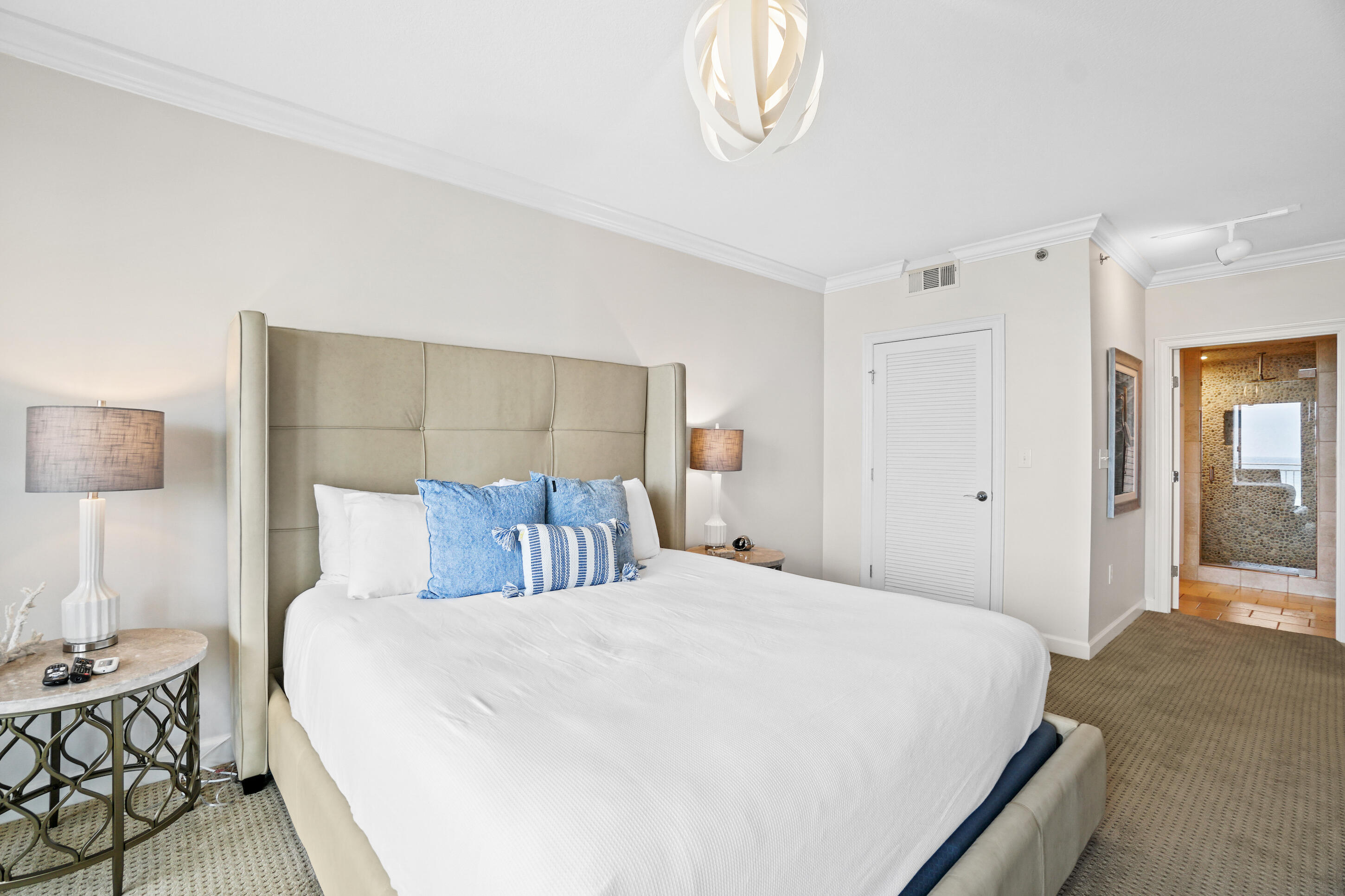 STERLING SHORES - Residential