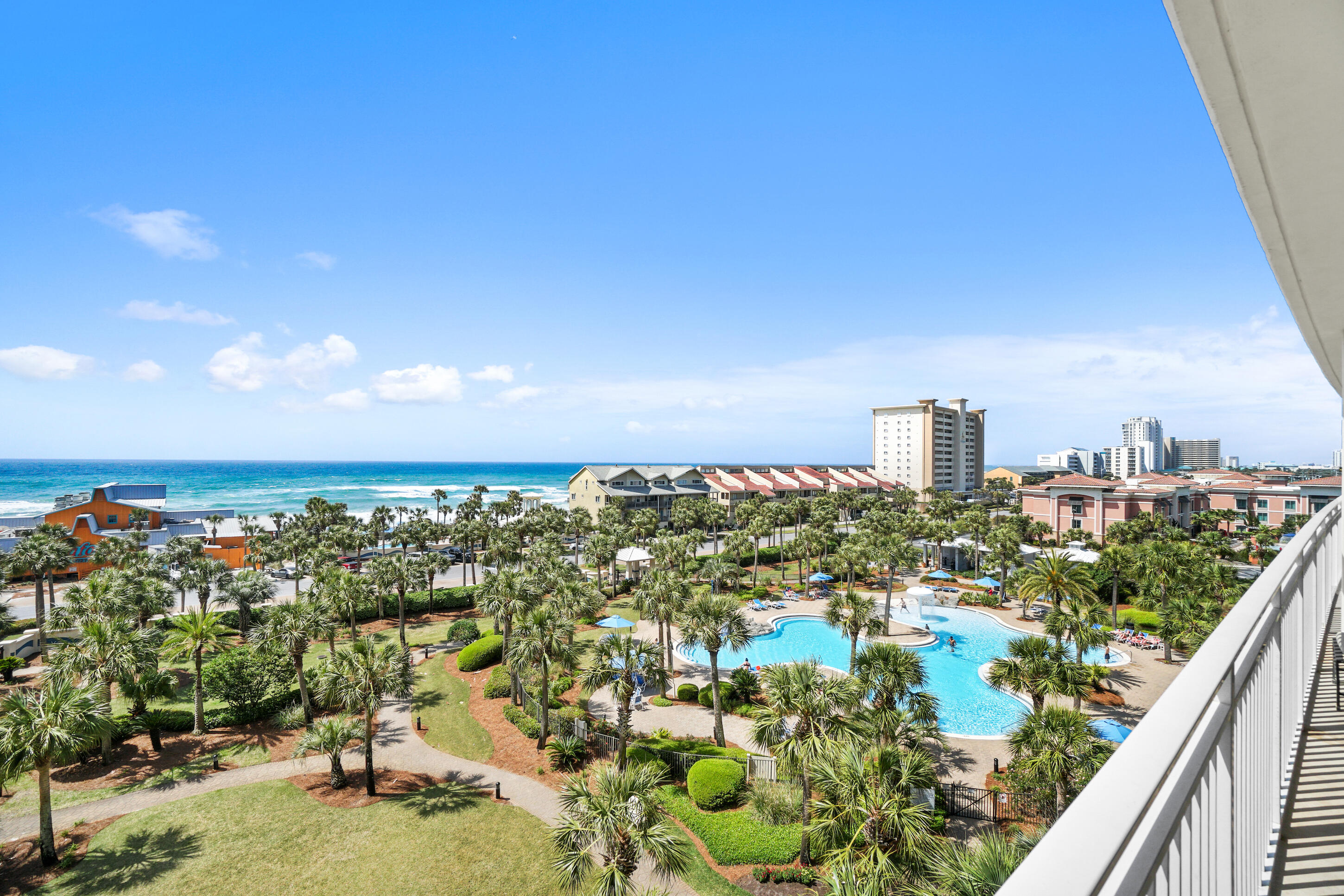 STERLING SHORES - Residential