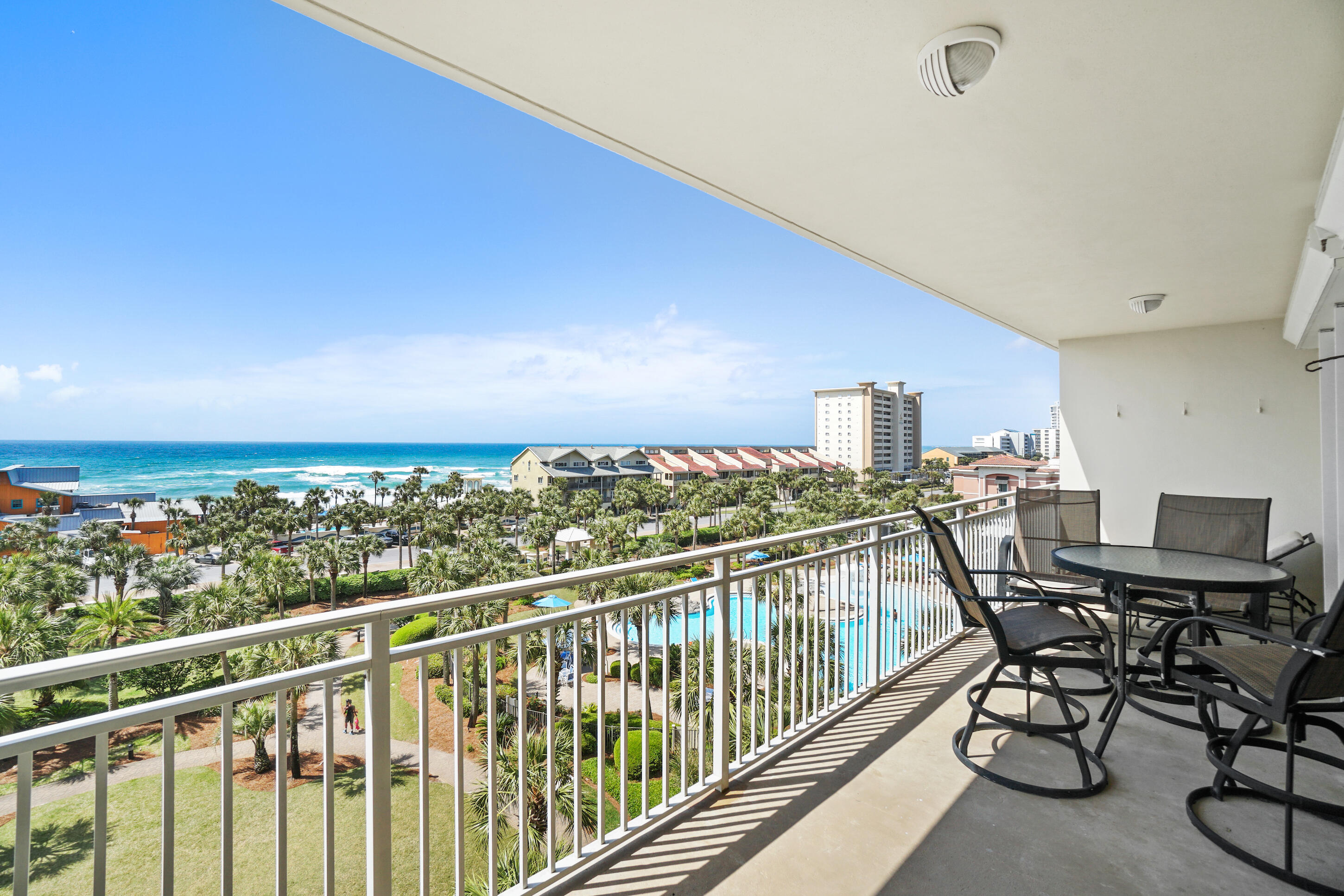 STERLING SHORES - Residential
