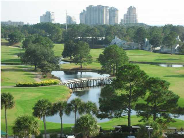 BAHIA CONDO - Residential