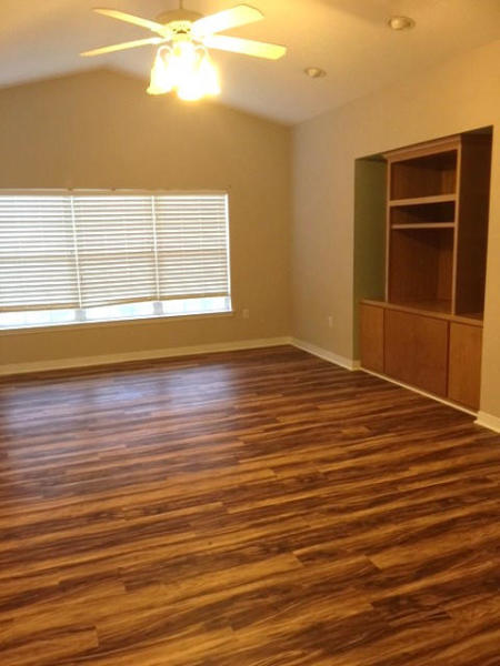 THE OAKS - Residential