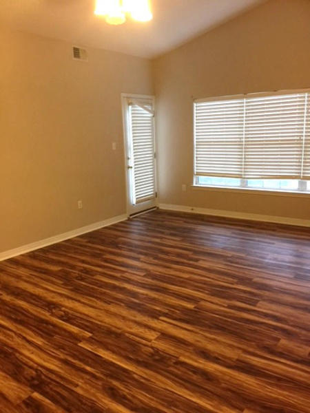 THE OAKS - Residential