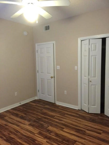 THE OAKS - Residential