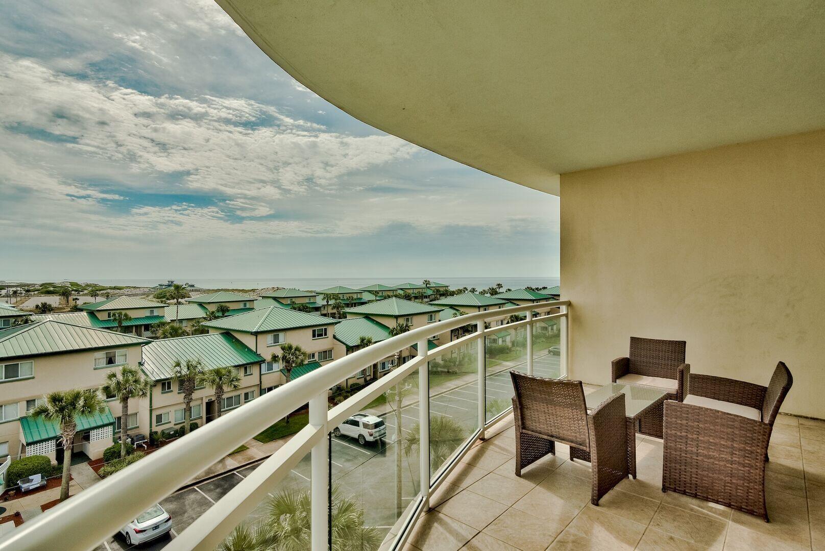 DESTIN WEST GULFSIDE VILLAS - Residential