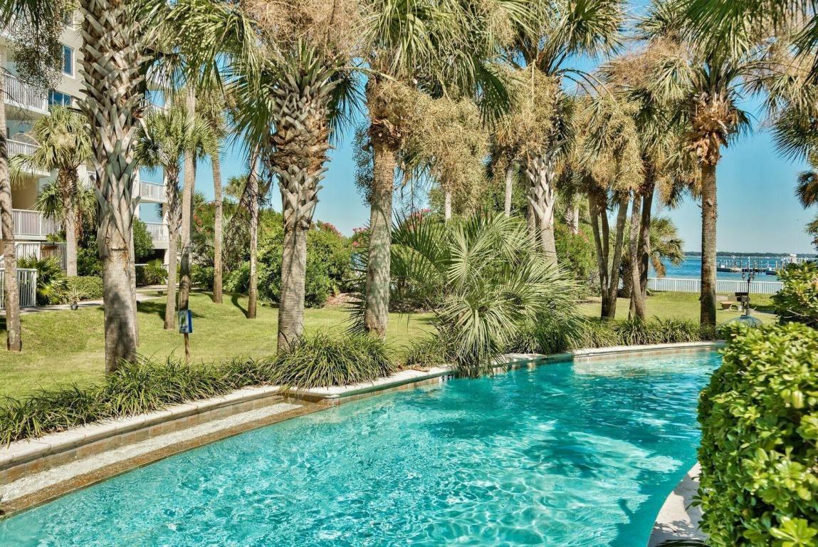 DESTIN WEST GULFSIDE VILLAS - Residential