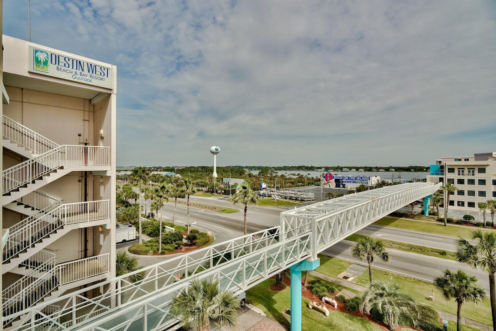 DESTIN WEST GULFSIDE VILLAS - Residential