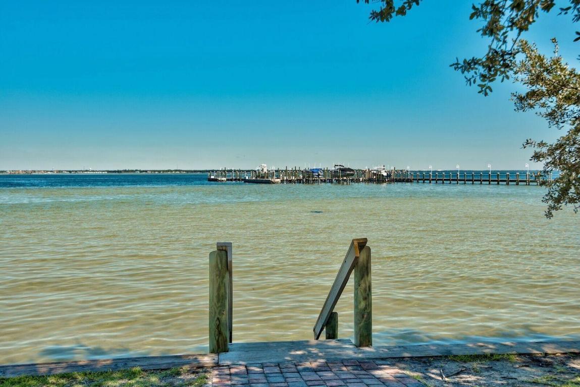 DESTIN WEST GULFSIDE VILLAS - Residential