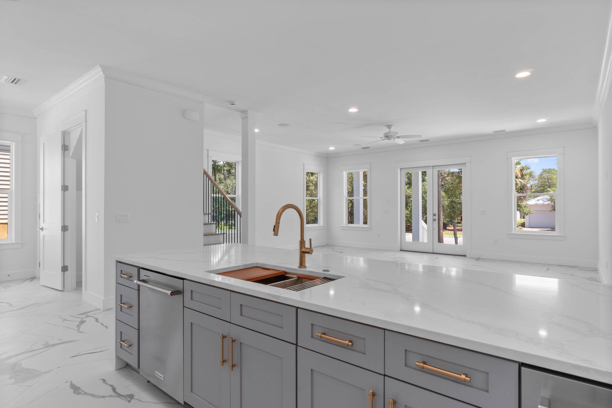 WHITES GULFVIEW ESTATES - Residential