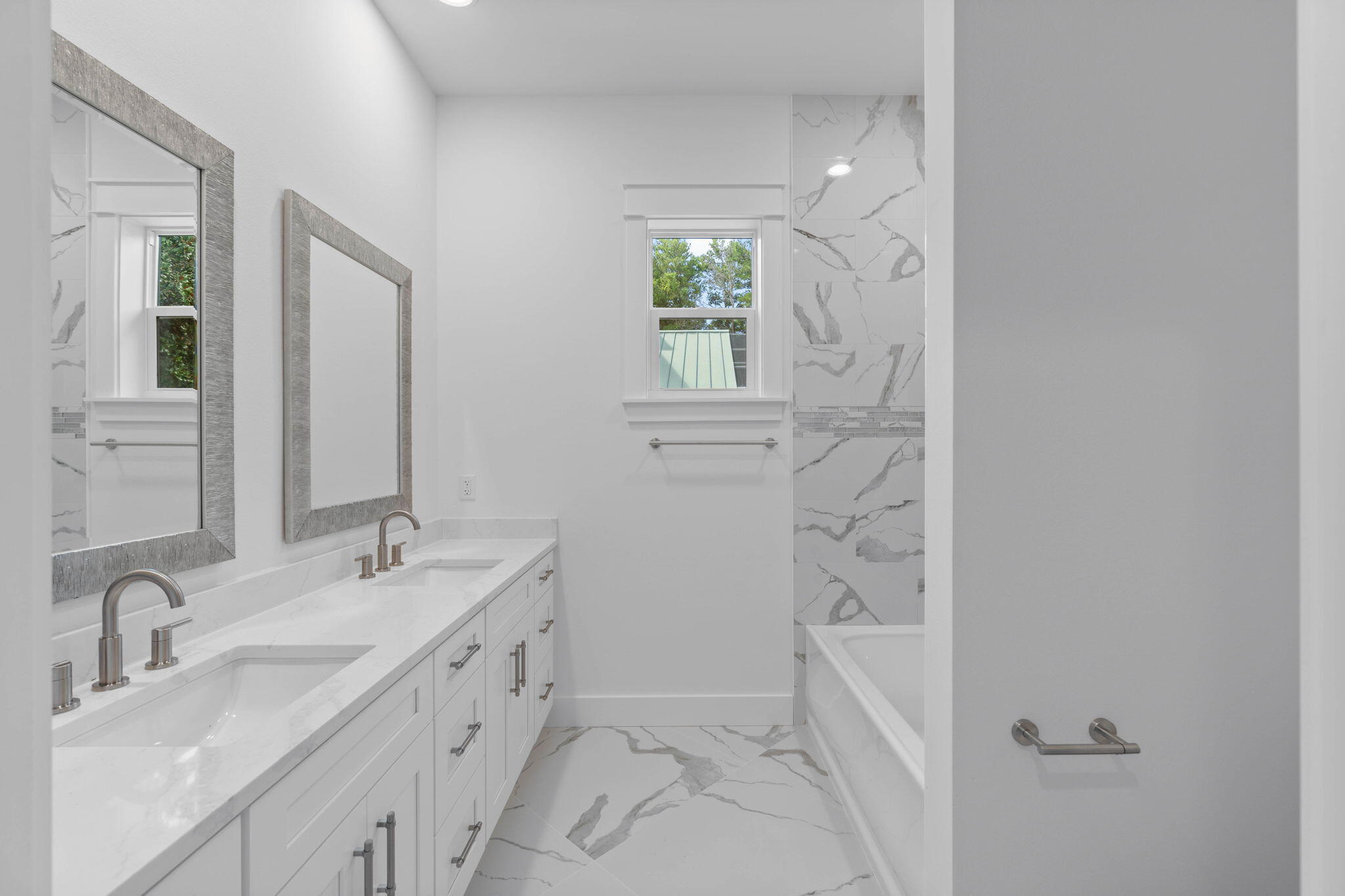 WHITES GULFVIEW ESTATES - Residential
