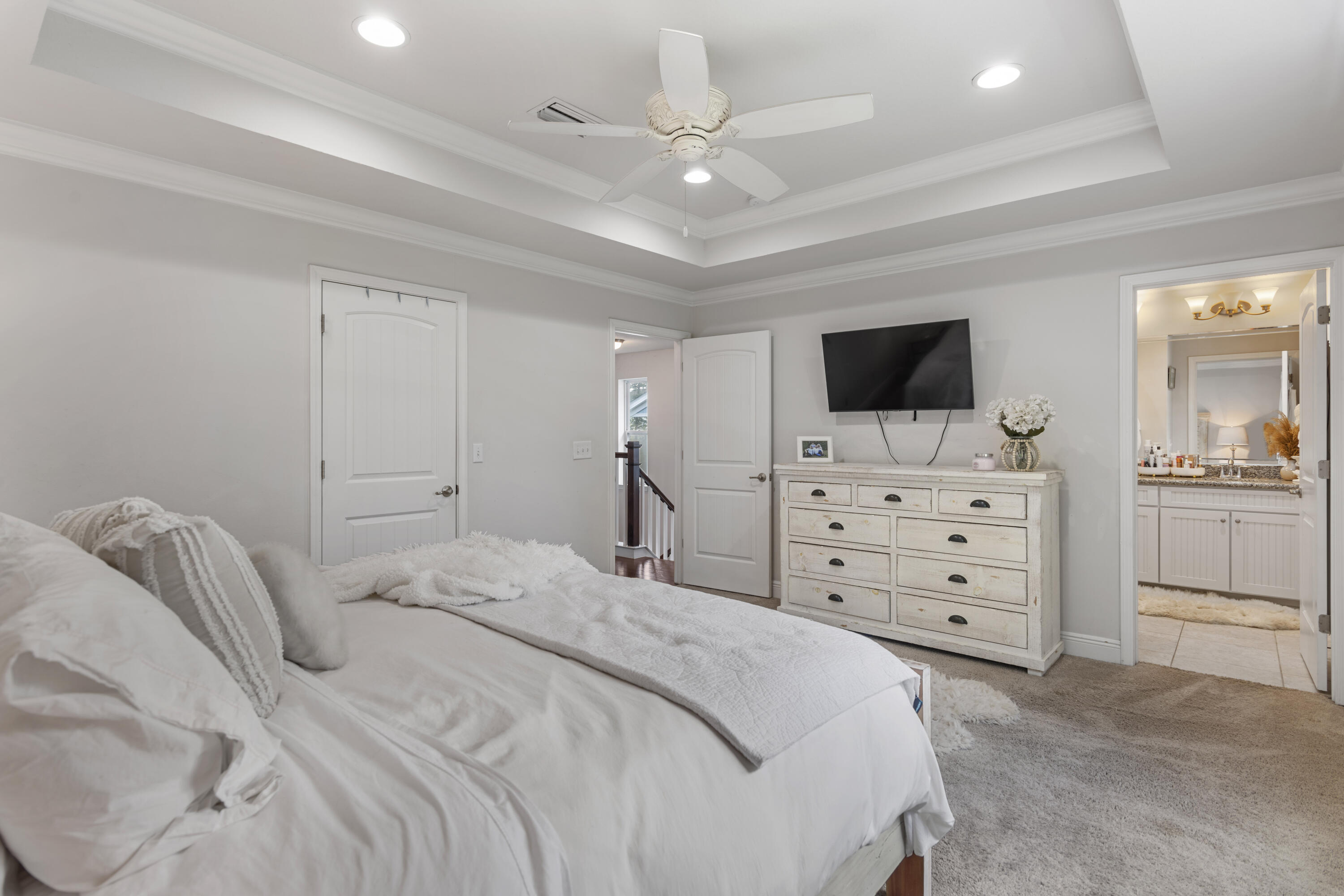 PINEWOOD PRESERVE - Residential