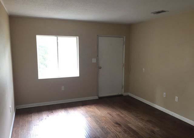 SUNSET STRIP - Residential