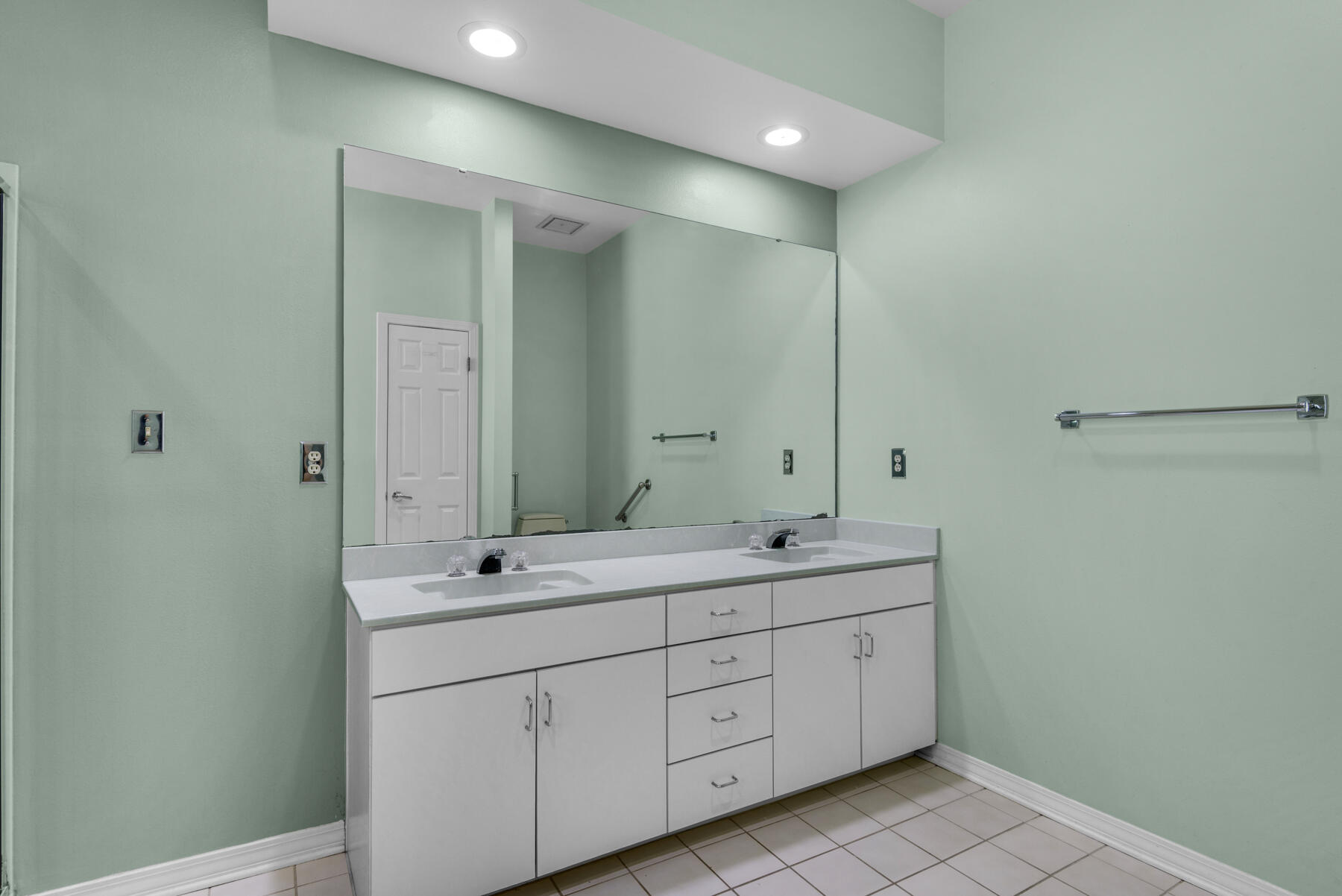 BRIARWOOD S/D LOT 3 BLK A - Residential