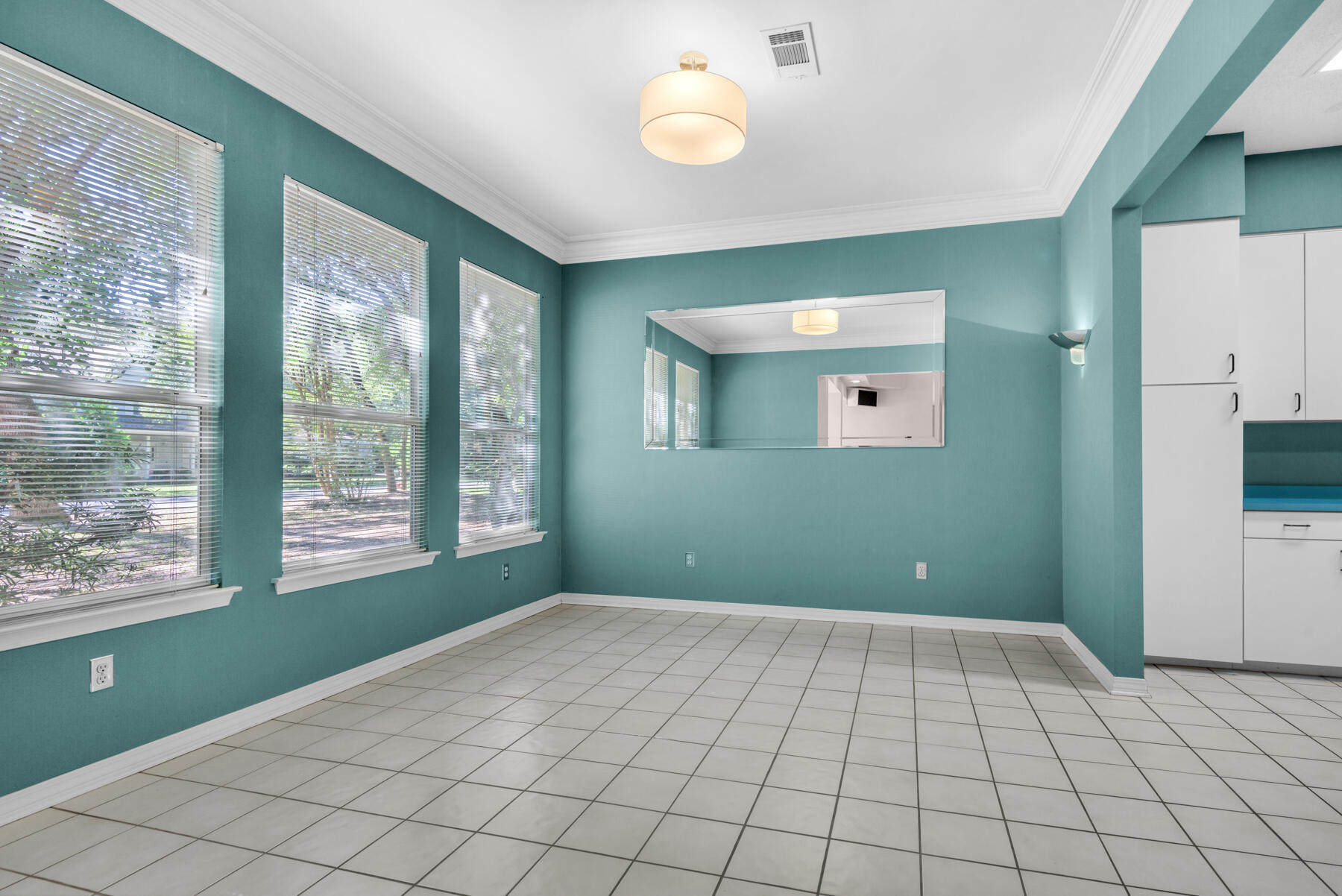 BRIARWOOD S/D LOT 3 BLK A - Residential